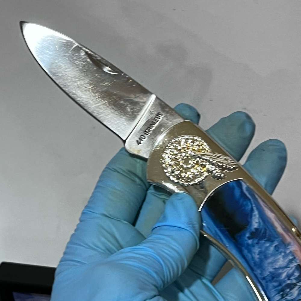 Blue and Silver Folding Knife with Horse Design - Picture 4 of 9